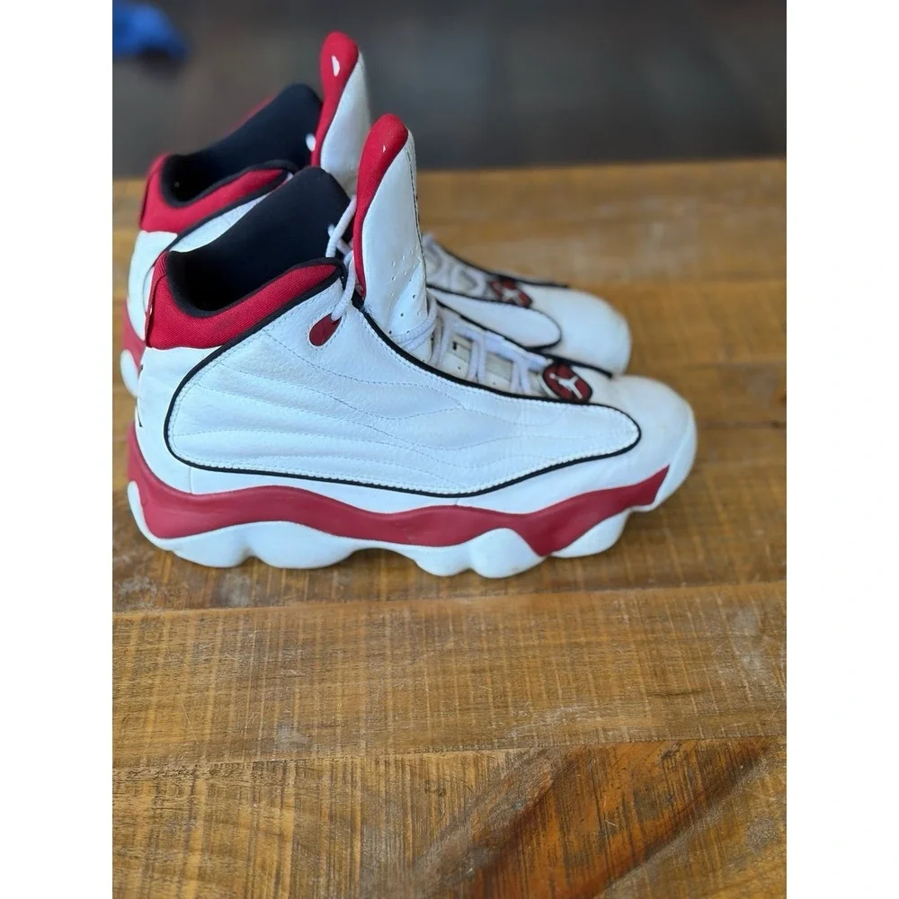 NIKE JORDAN Kid's Pro Strong GS White/Black/Gym Red DC7911-101 Size 6Y